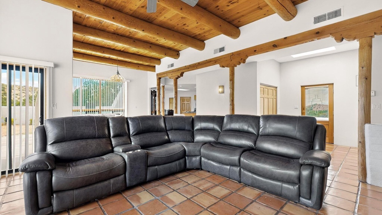 Photo of Livingroom in Placitas