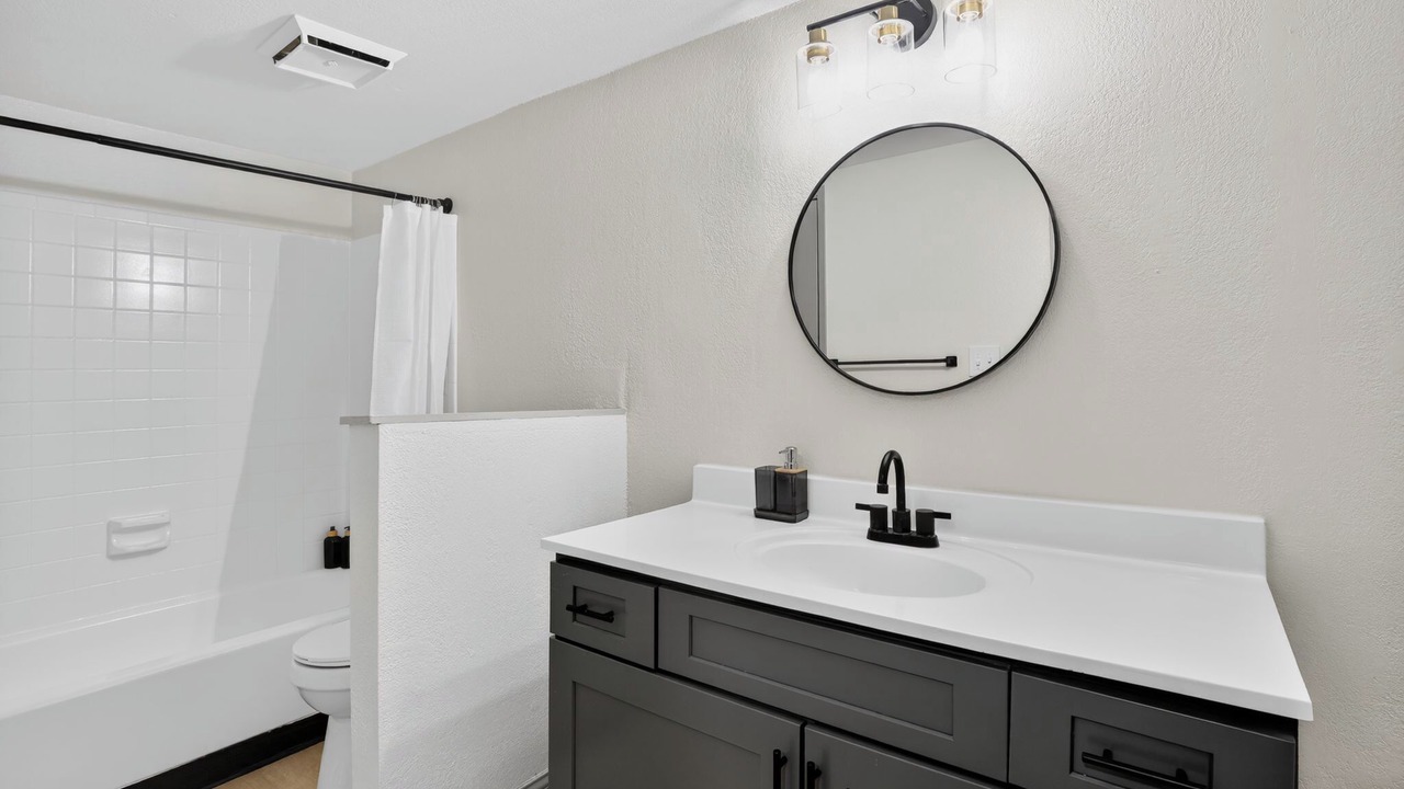 Photo of Bathroom in Lenexa