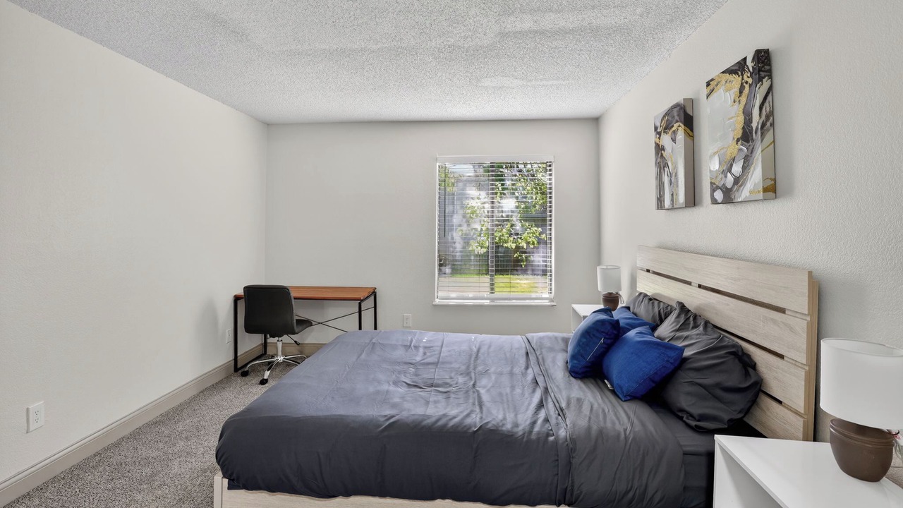 Photo of Bedroom in Lenexa
