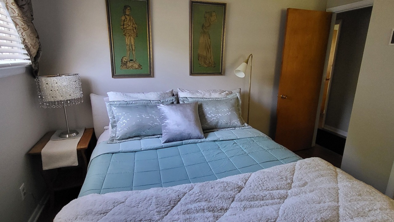 Photo of Bedroom in Waldron