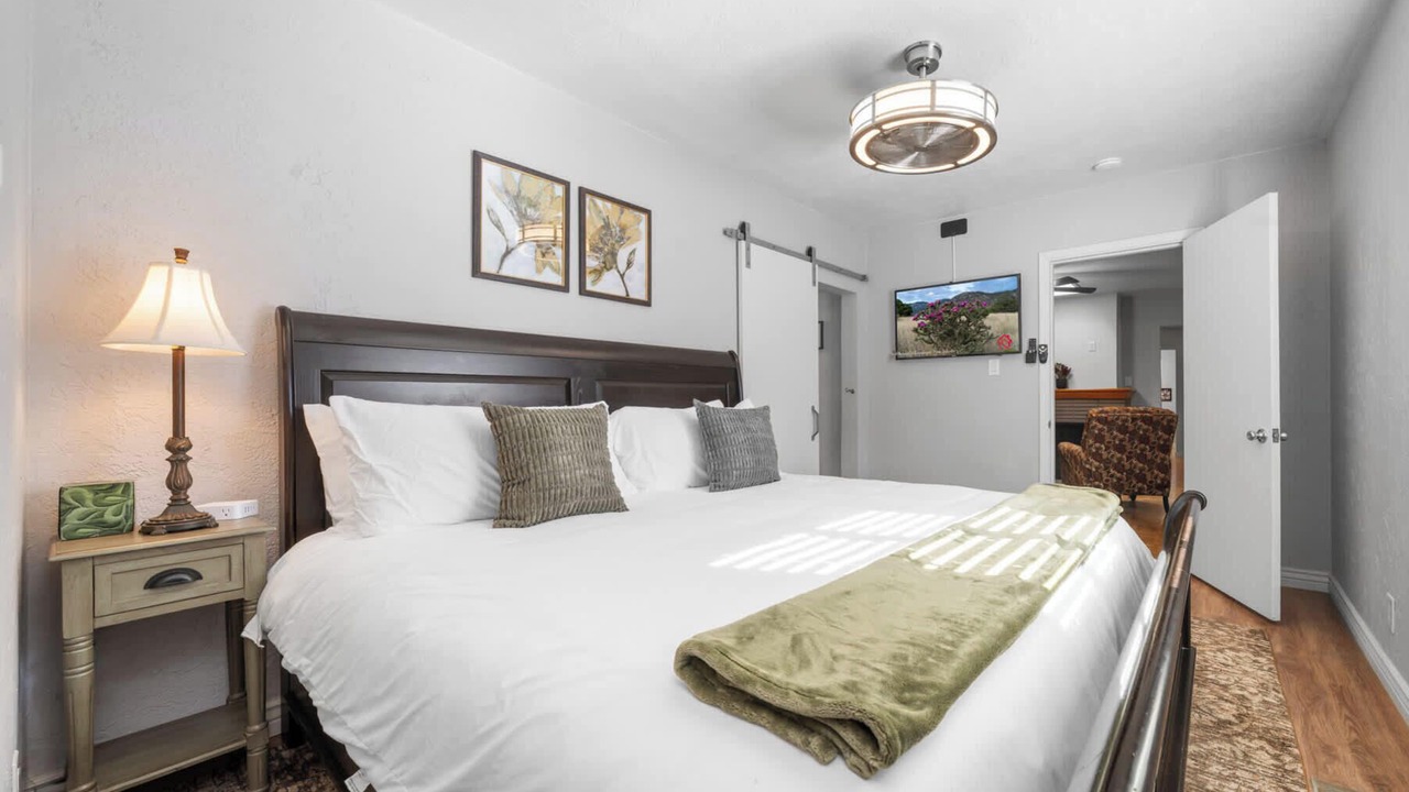 Photo of Bedroom in Albuquerque