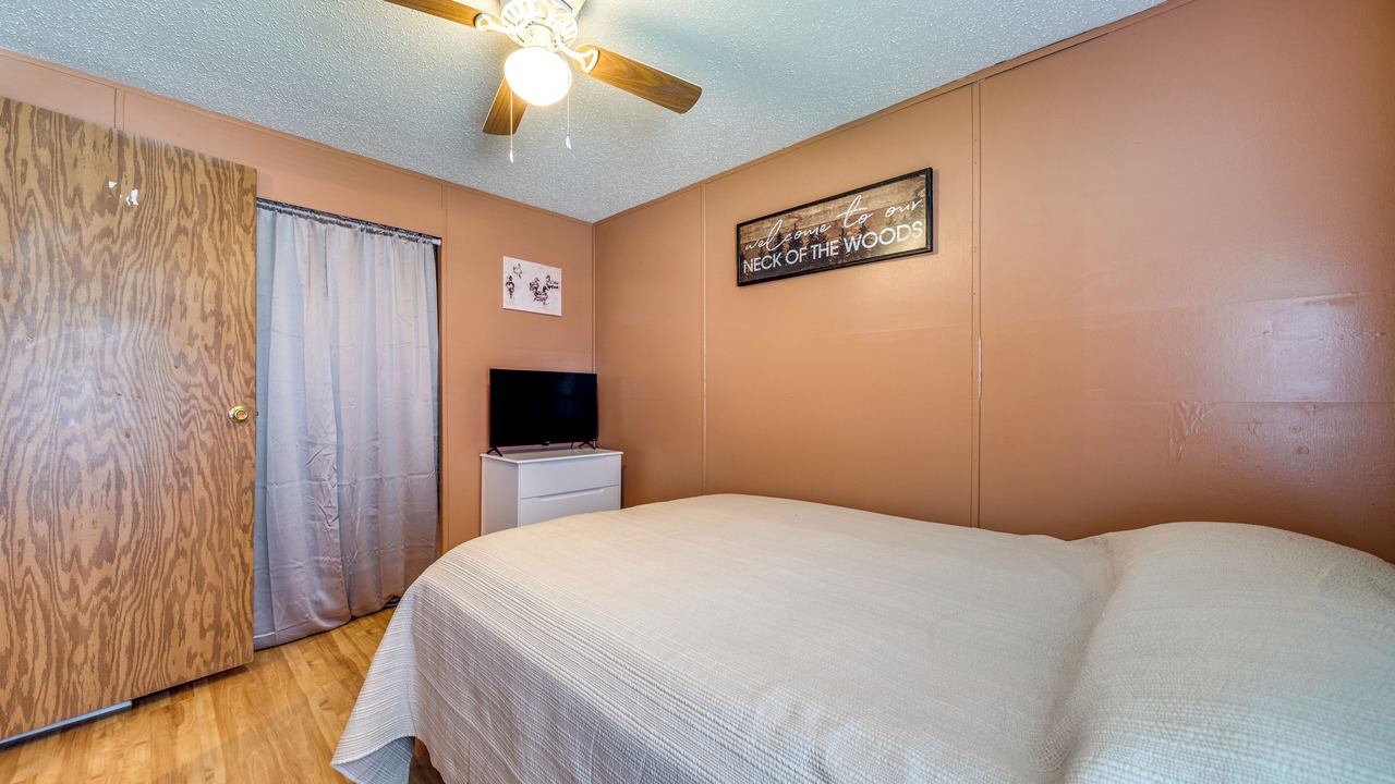 Photo of Bedroom in Sumner