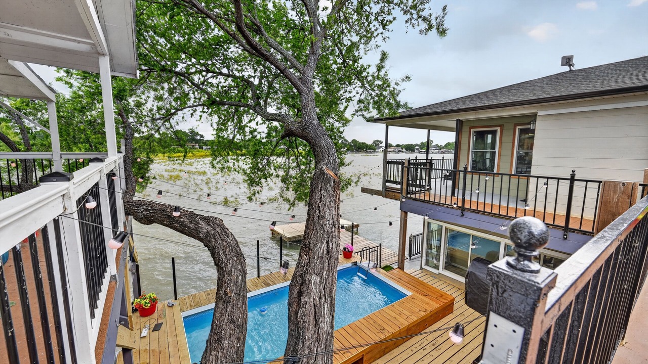 Photo of Patio Balcony in Azle