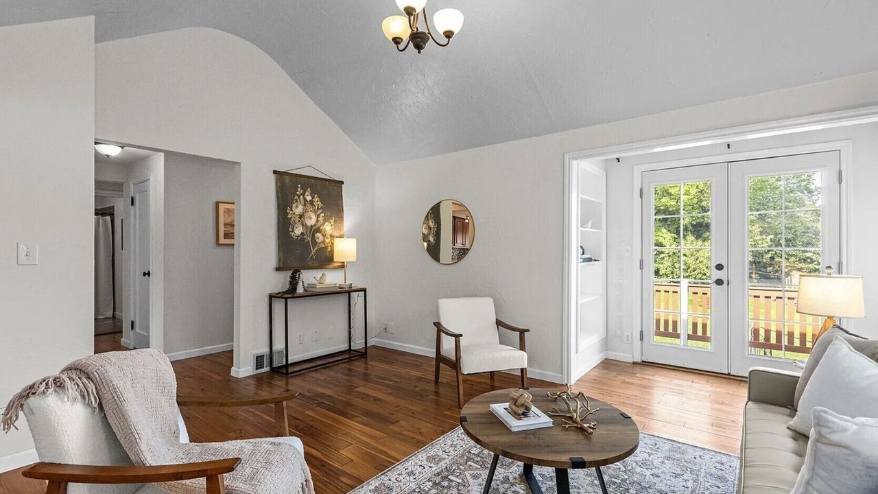 Photo of Livingroom in Retsil