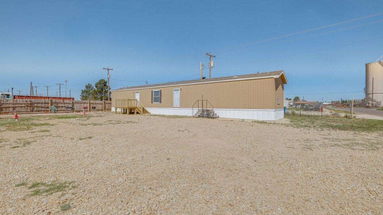 Photo of Outdoor in Girvin