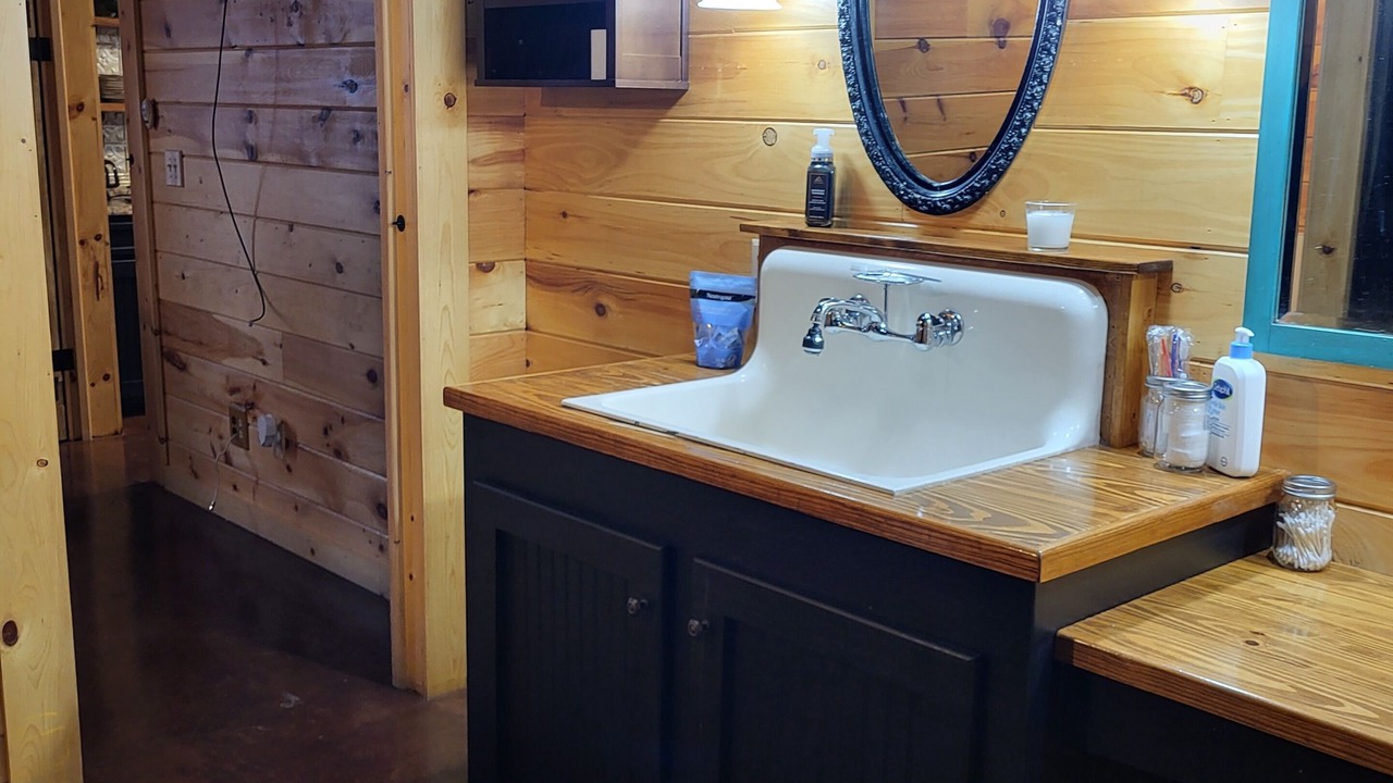 Photo of Bathroom in Aspermont