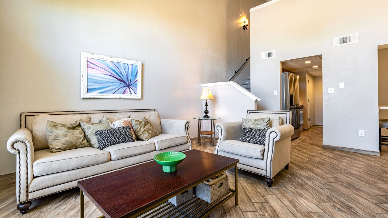 Photo of Livingroom in Taylor Ranch
