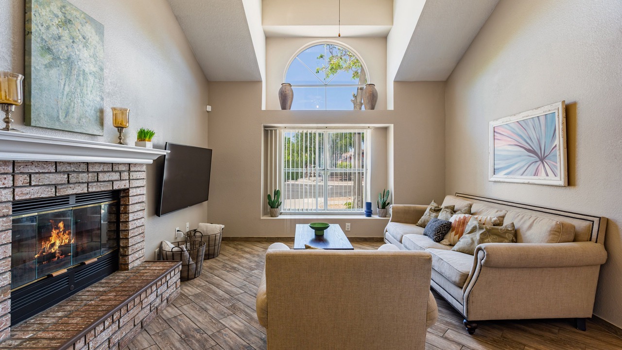 Photo of Livingroom in Taylor Ranch
