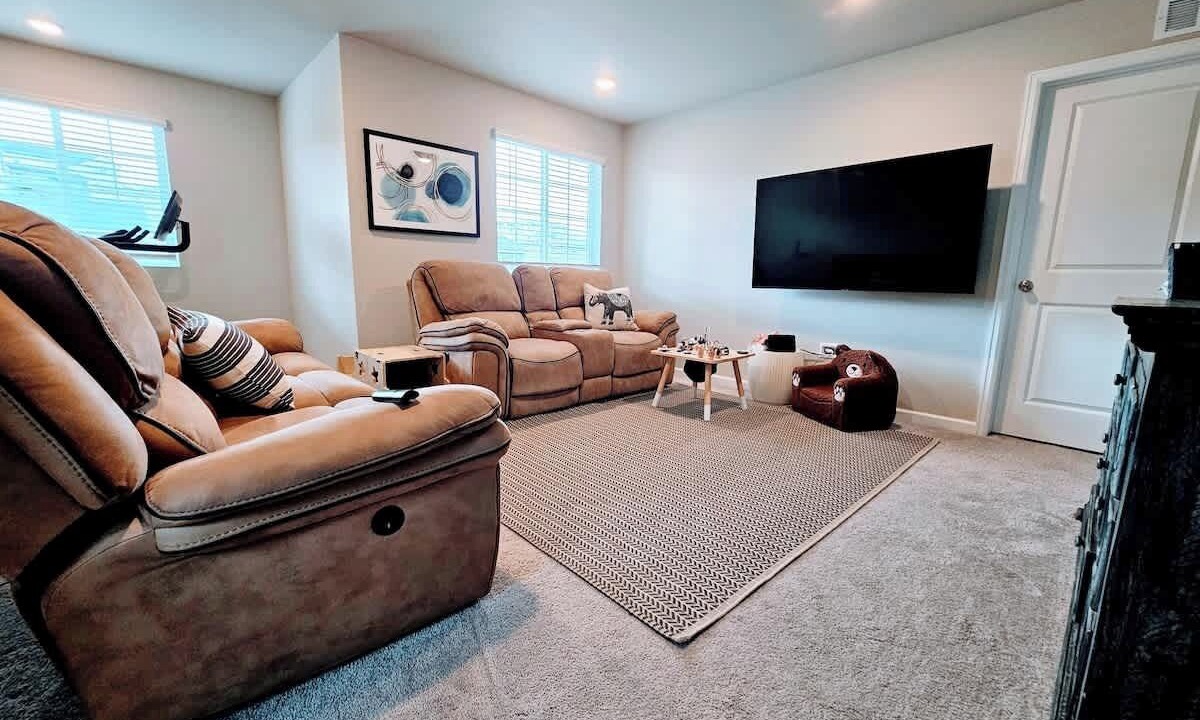 Photo of Livingroom in Castle Rock