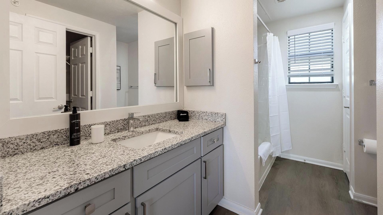 Photo of Bathroom in Garland