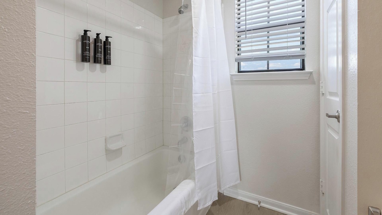 Photo of Bathroom in Garland