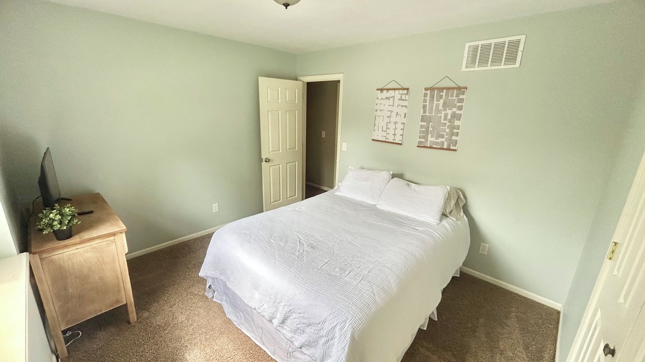 Photo of Bedroom in Parkville