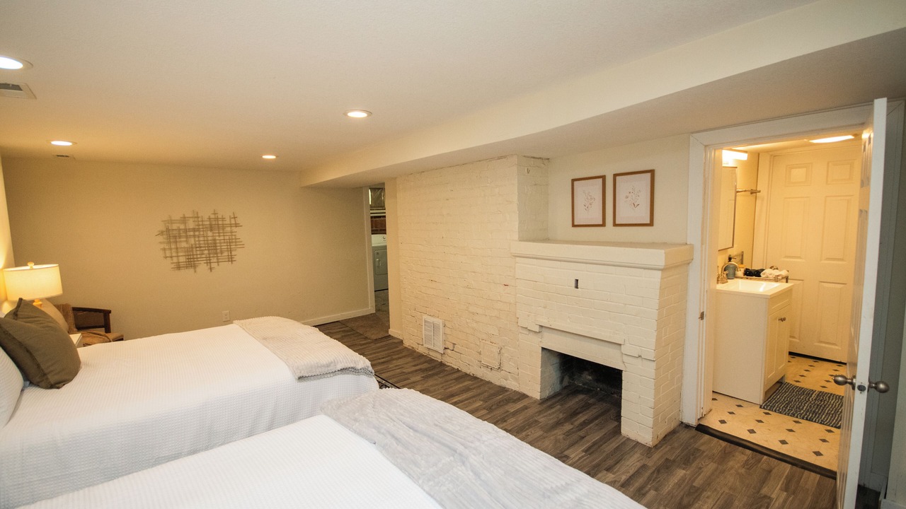Photo of Livingroom in Beaverdale