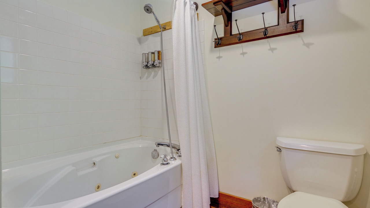 Photo of Bathroom in Eastsound