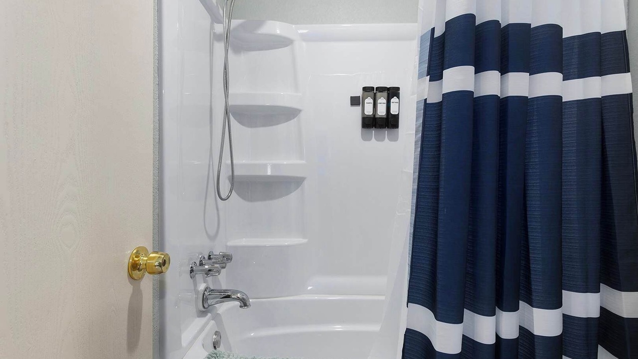Photo of Bathroom in Grandview