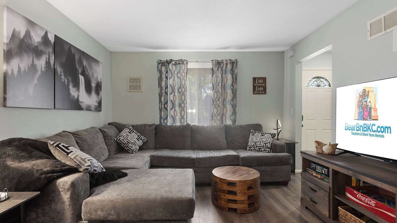 Photo of Livingroom in Grandview