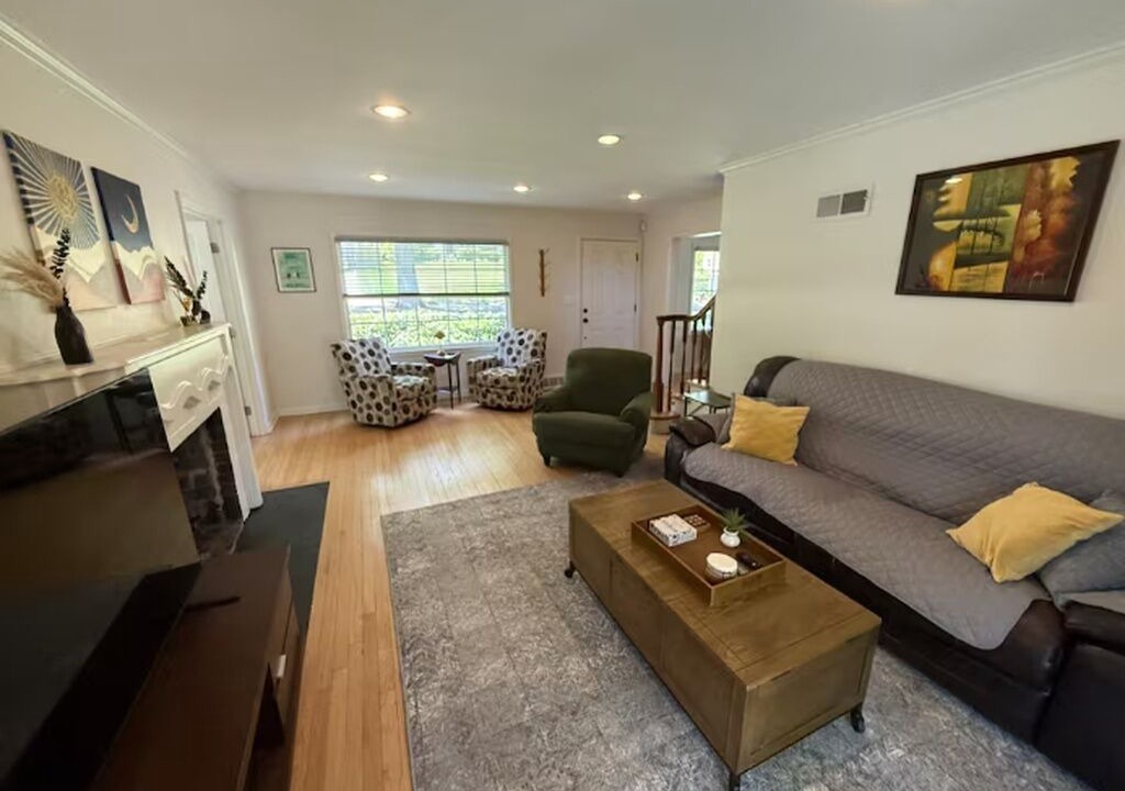 Photo of Livingroom in South Kansas City