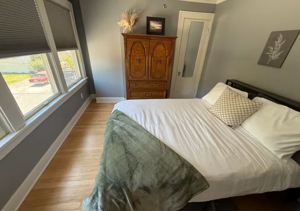 Photo of Bedroom in South Kansas City