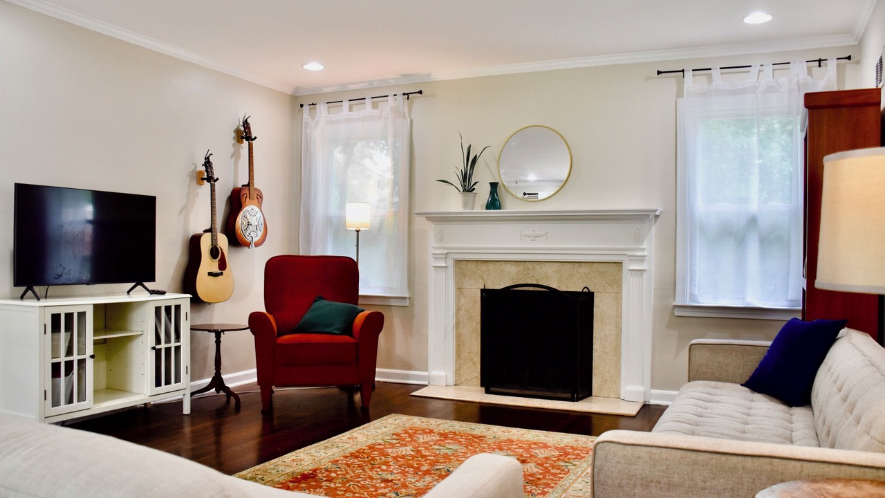 Photo of Livingroom in Tower Homes