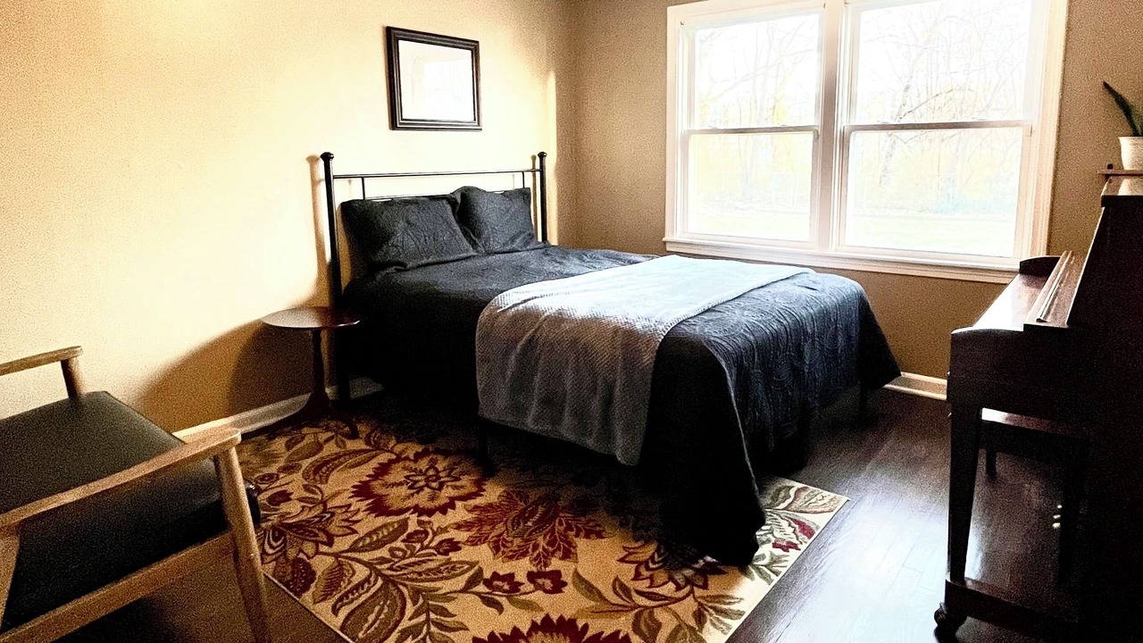 Photo of Bedroom in Tower Homes