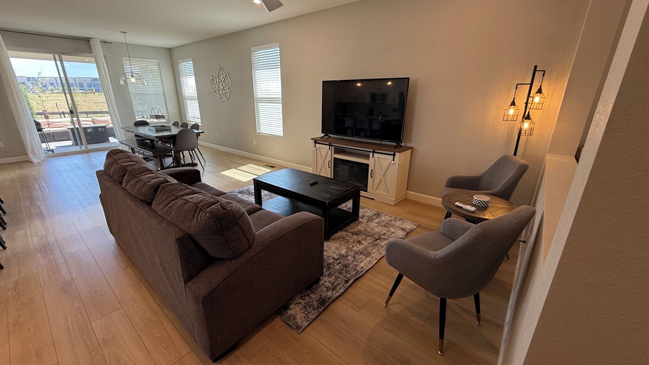 Photo of Livingroom in Centerra