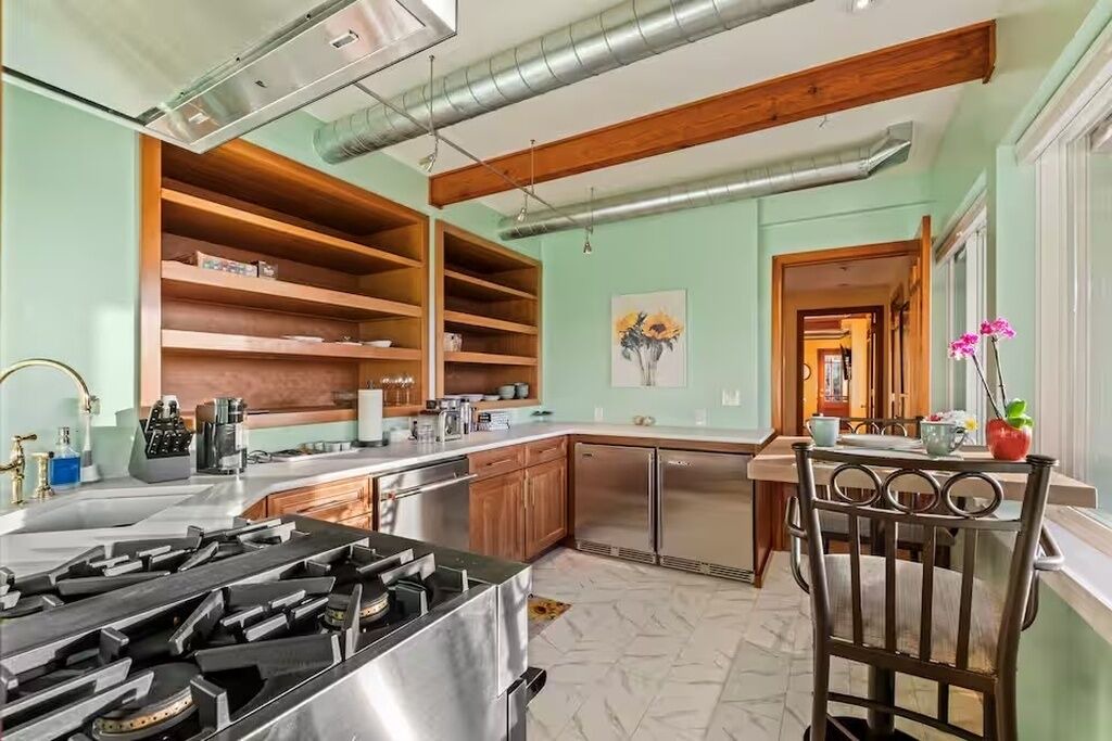 Photo of Kitchen in Seahurst