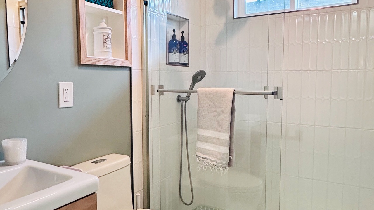 Photo of Bathroom in Roxhill