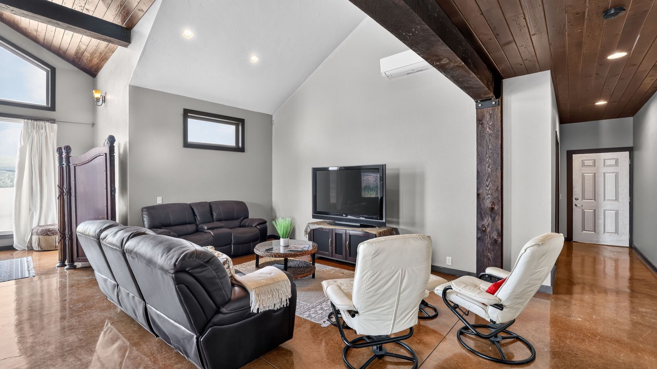 Photo of Livingroom in Dallesport