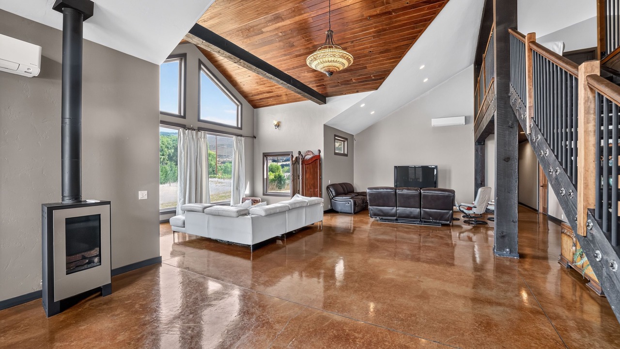 Photo of Livingroom in Dallesport