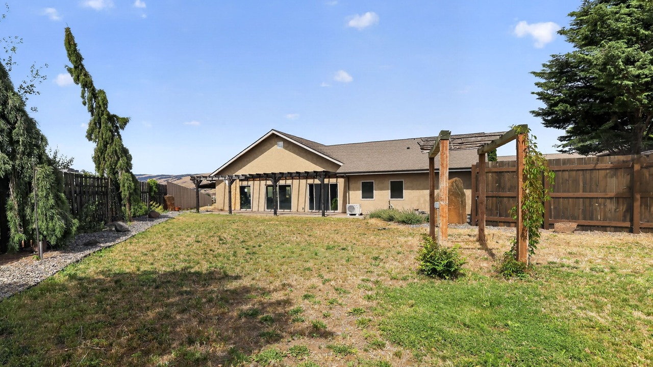 Photo of Outdoor in Dallesport