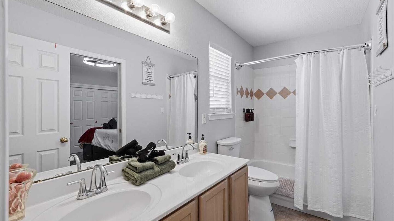 Photo of Bathroom in Tierra Oeste