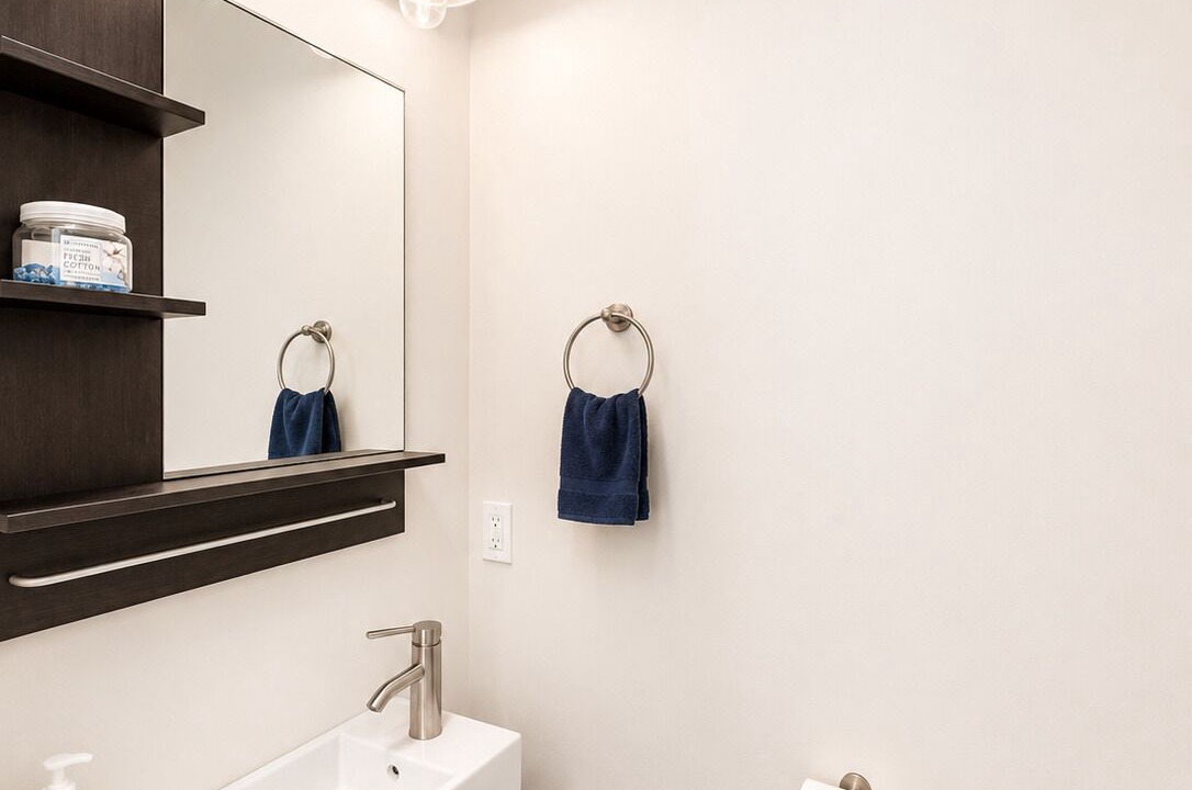 Photo of Bathroom in Highline