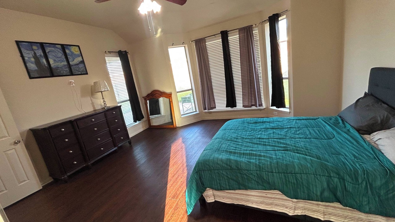 Photo of Bedroom in Cedar Hill