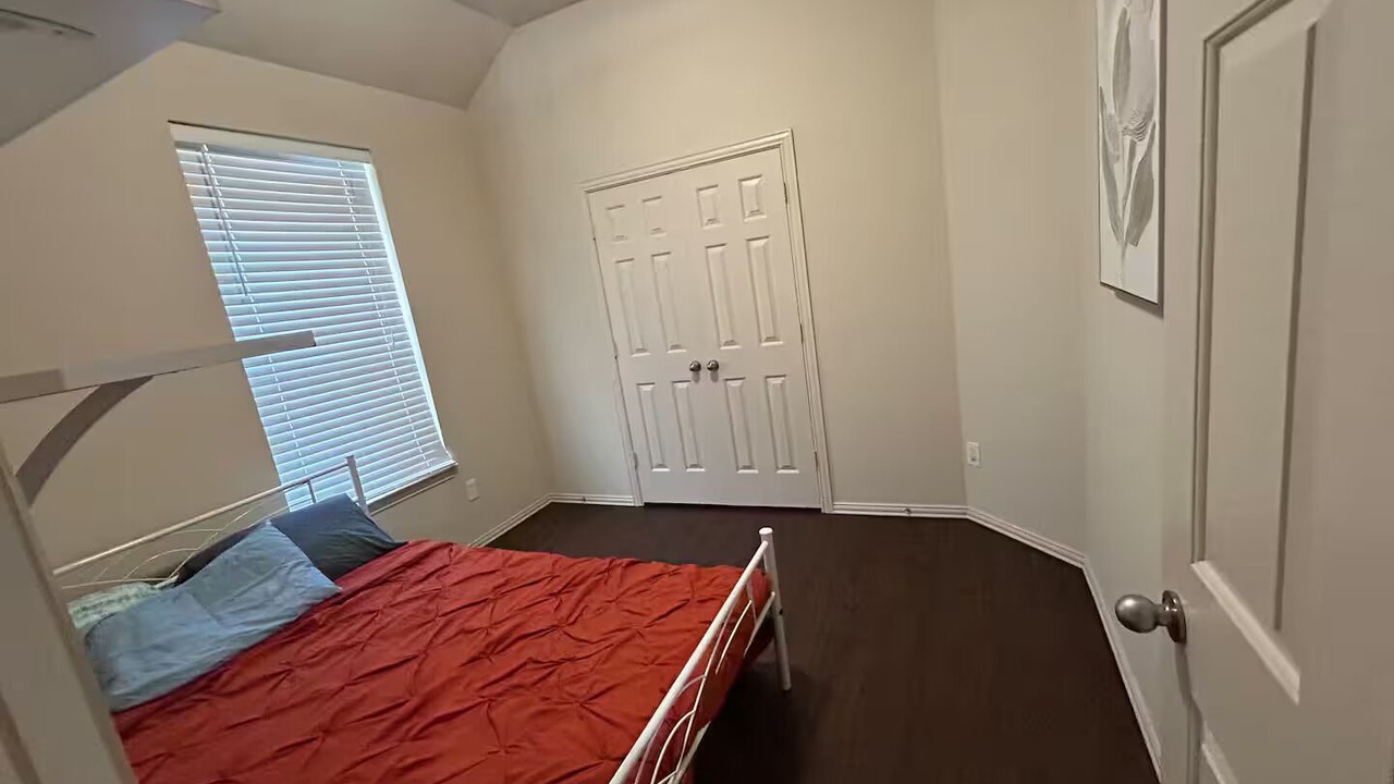Photo of Bedroom in Cedar Hill