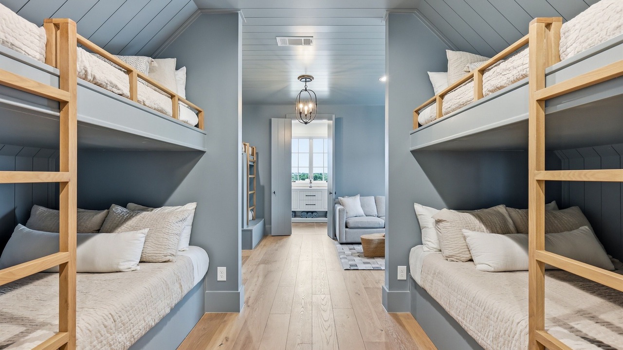 Photo of Bedroom in Graford