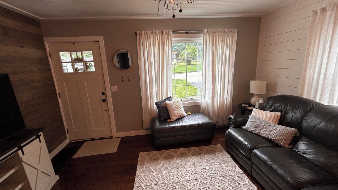 Photo of Livingroom in South Kansas City