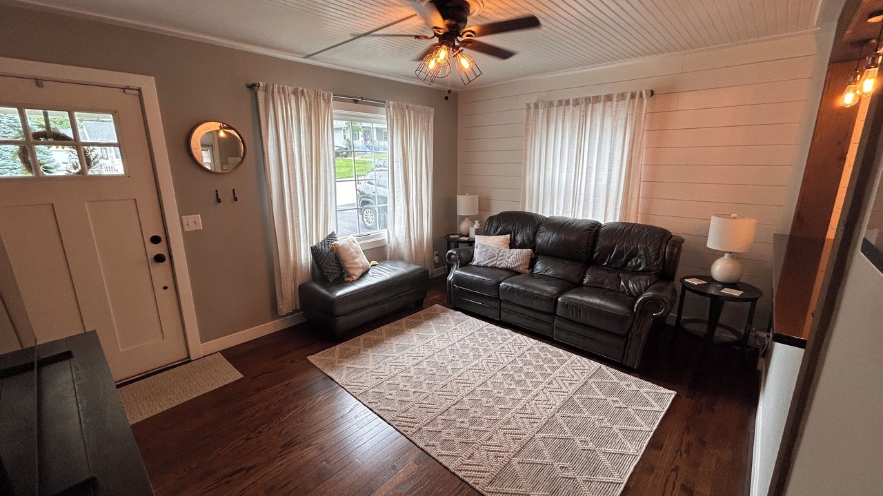 Photo of Livingroom in South Kansas City