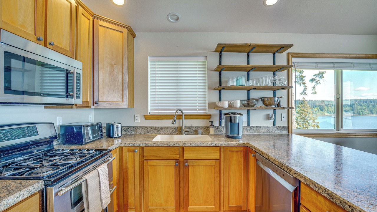 Photo of Kitchen in Lakebay