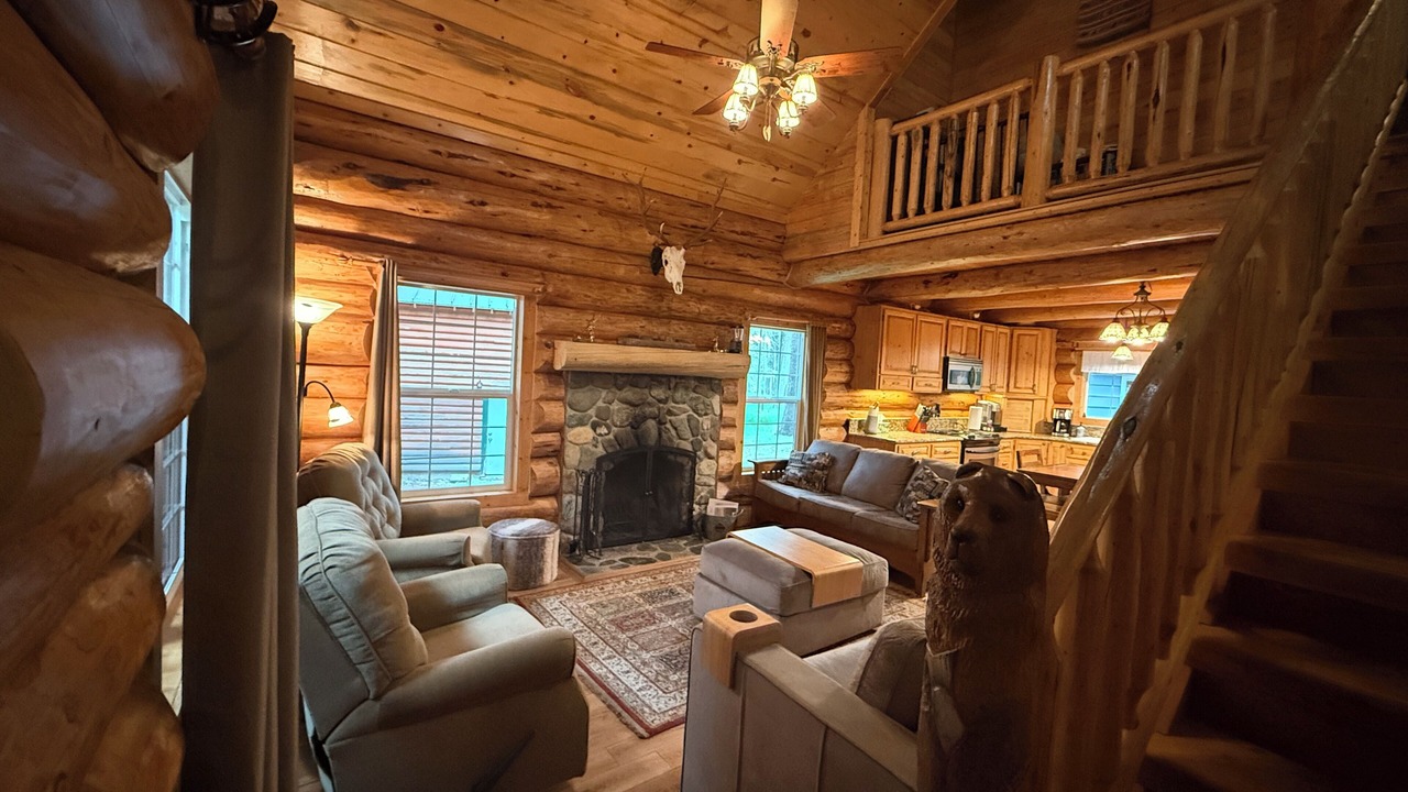Photo of Livingroom in Enterprise