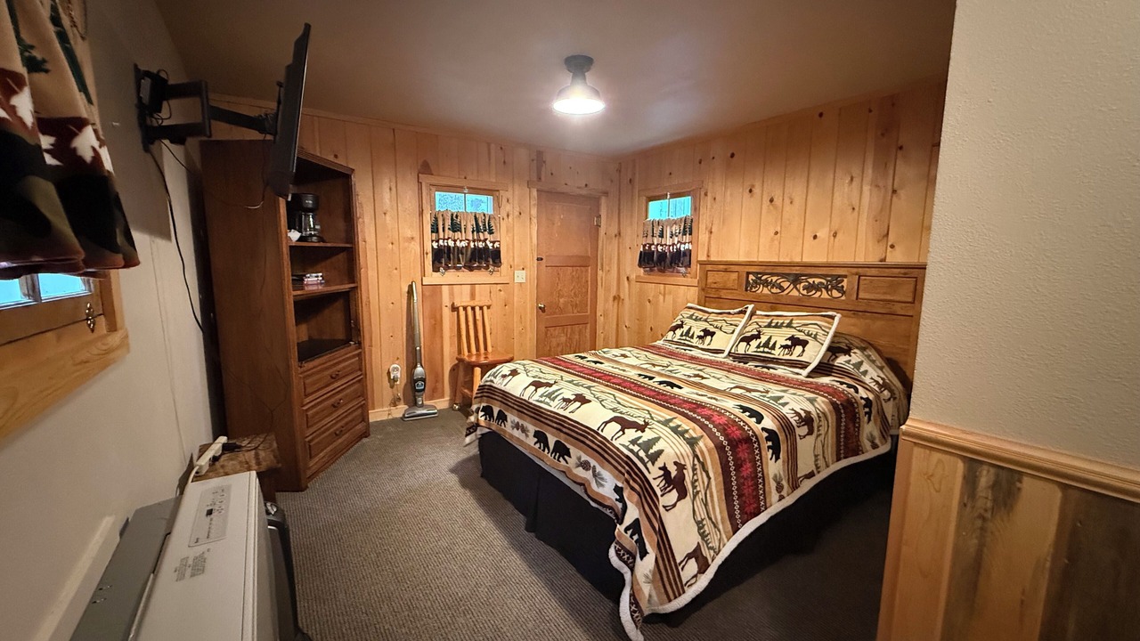 Photo of Bedroom in Enterprise