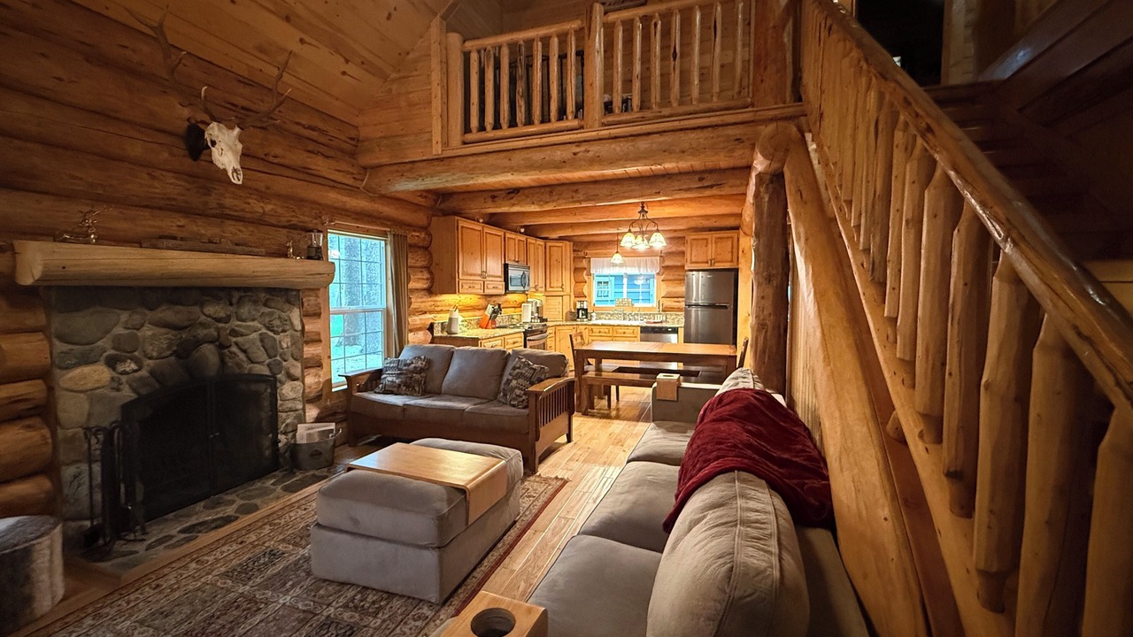 Photo of Livingroom in Enterprise