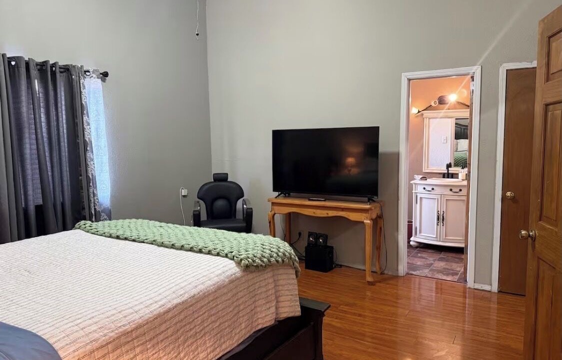 Photo of Bedroom in Biggs Field