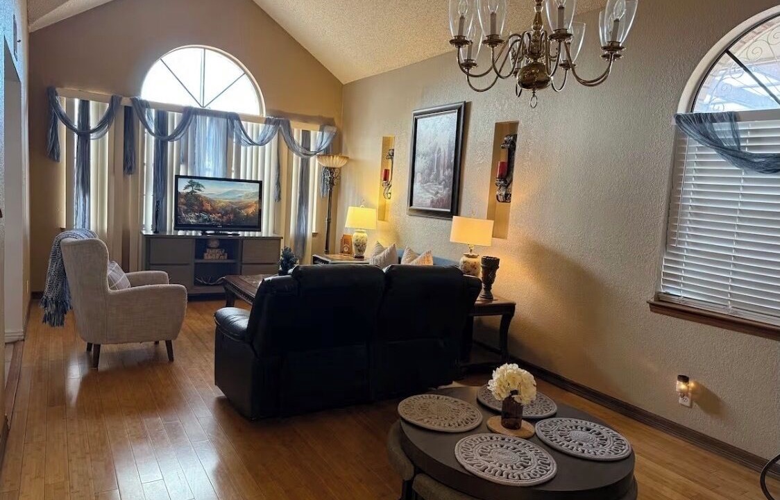 Photo of Livingroom in Biggs Field