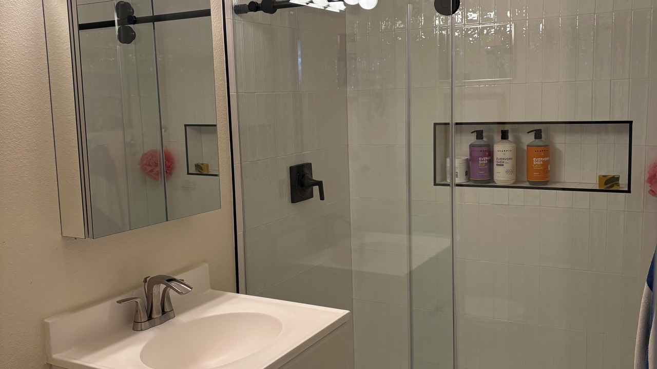 Photo of Bathroom in Table Mesa