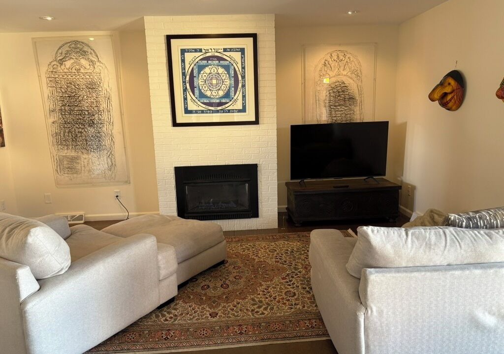 Photo of Livingroom in Table Mesa