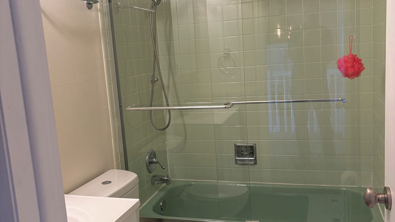 Photo of Bathroom in Table Mesa