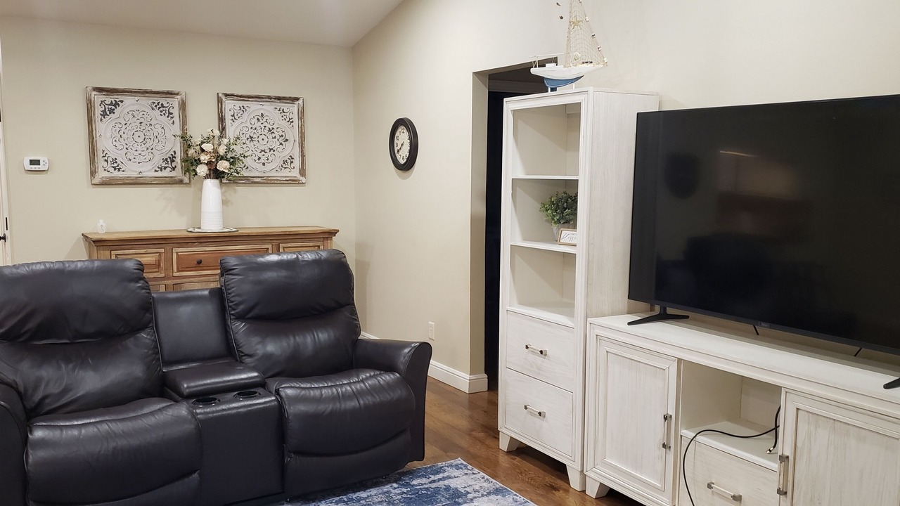 Photo of Livingroom in Bridgeport