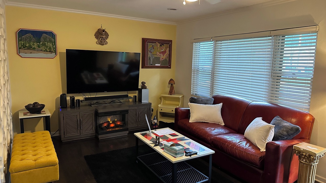 Photo of Livingroom in Terrace Lake Gardens