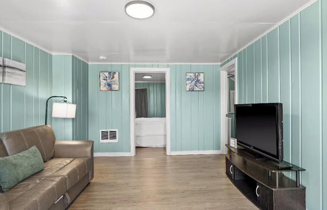 Photo of Livingroom in West Clarkston-Highland