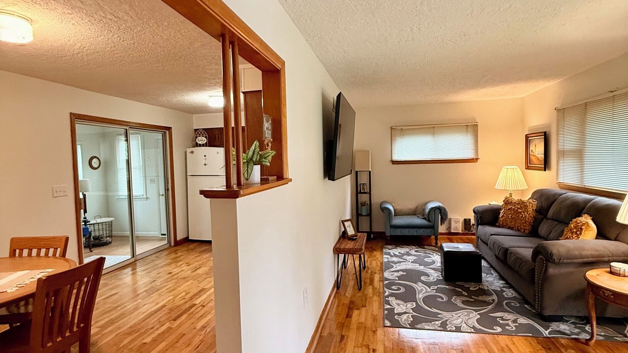 Photo of Livingroom in Excelsior Springs